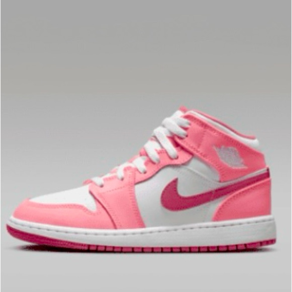 NEW Air Jordan mid 1 (kids size 5 womens 6)
